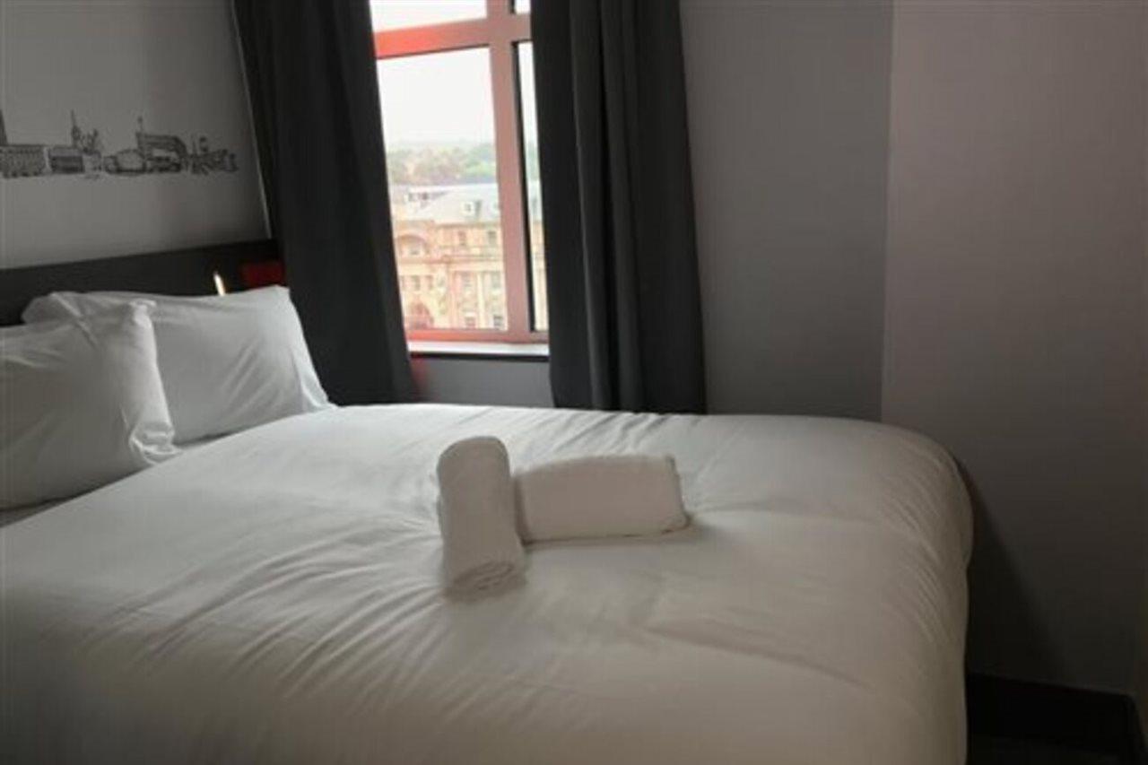 Easyhotel Oxford Exterior foto