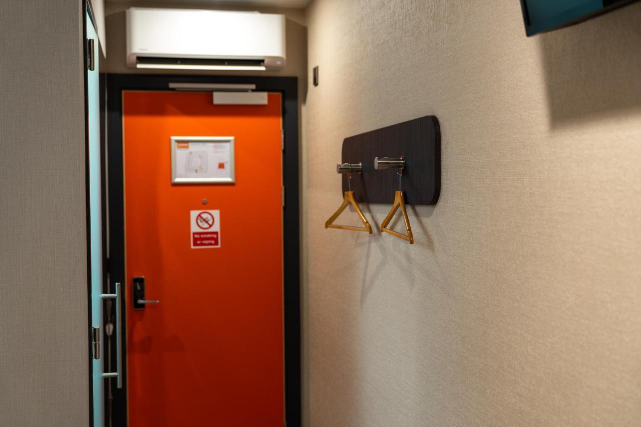 Easyhotel Oxford Exterior foto